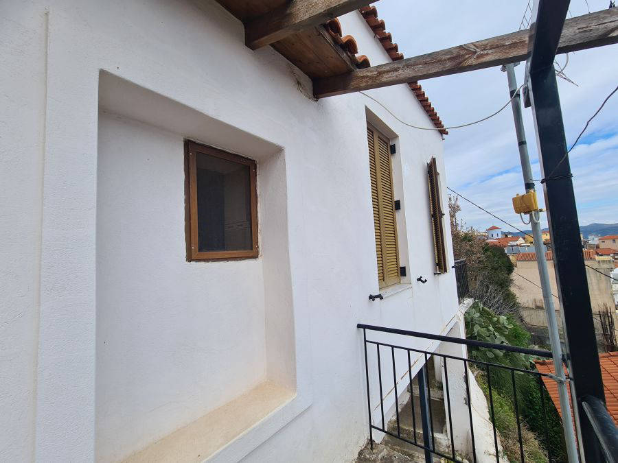 Two storey sea view house in Gythio - HaGy683