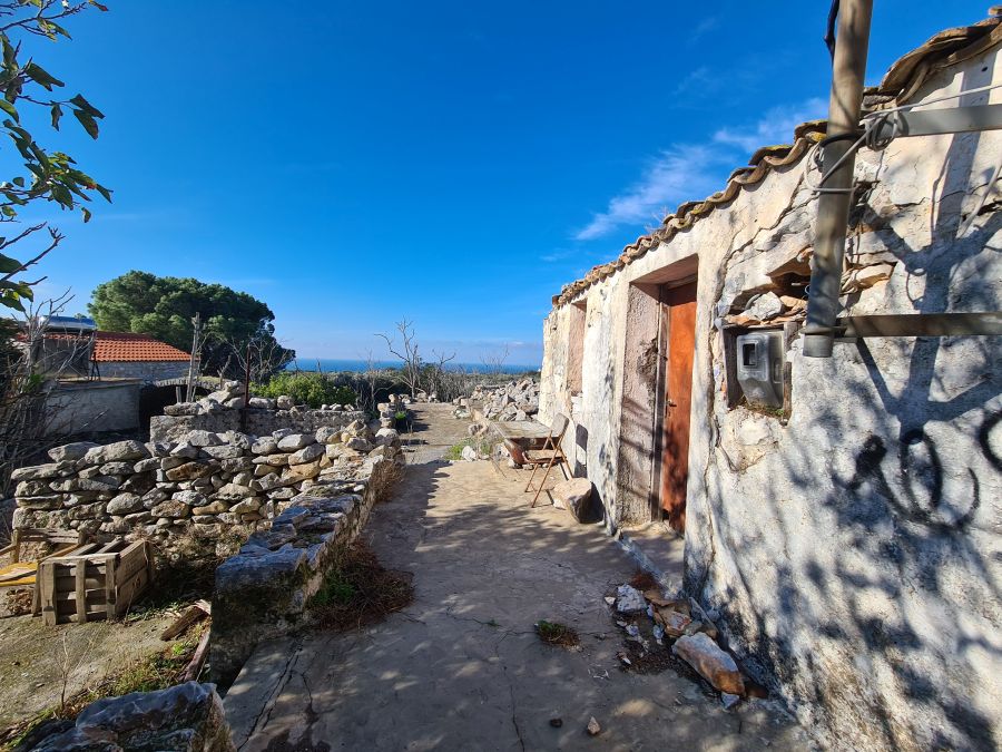 Παλιά κατοικία προς ανακαίνιση στην Αρεόπολη - SoARP675