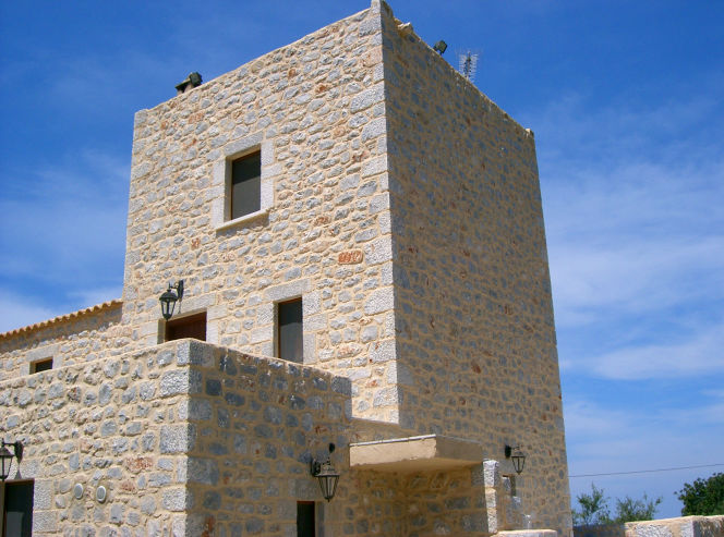 Detached tower house in Mani - HaOM691