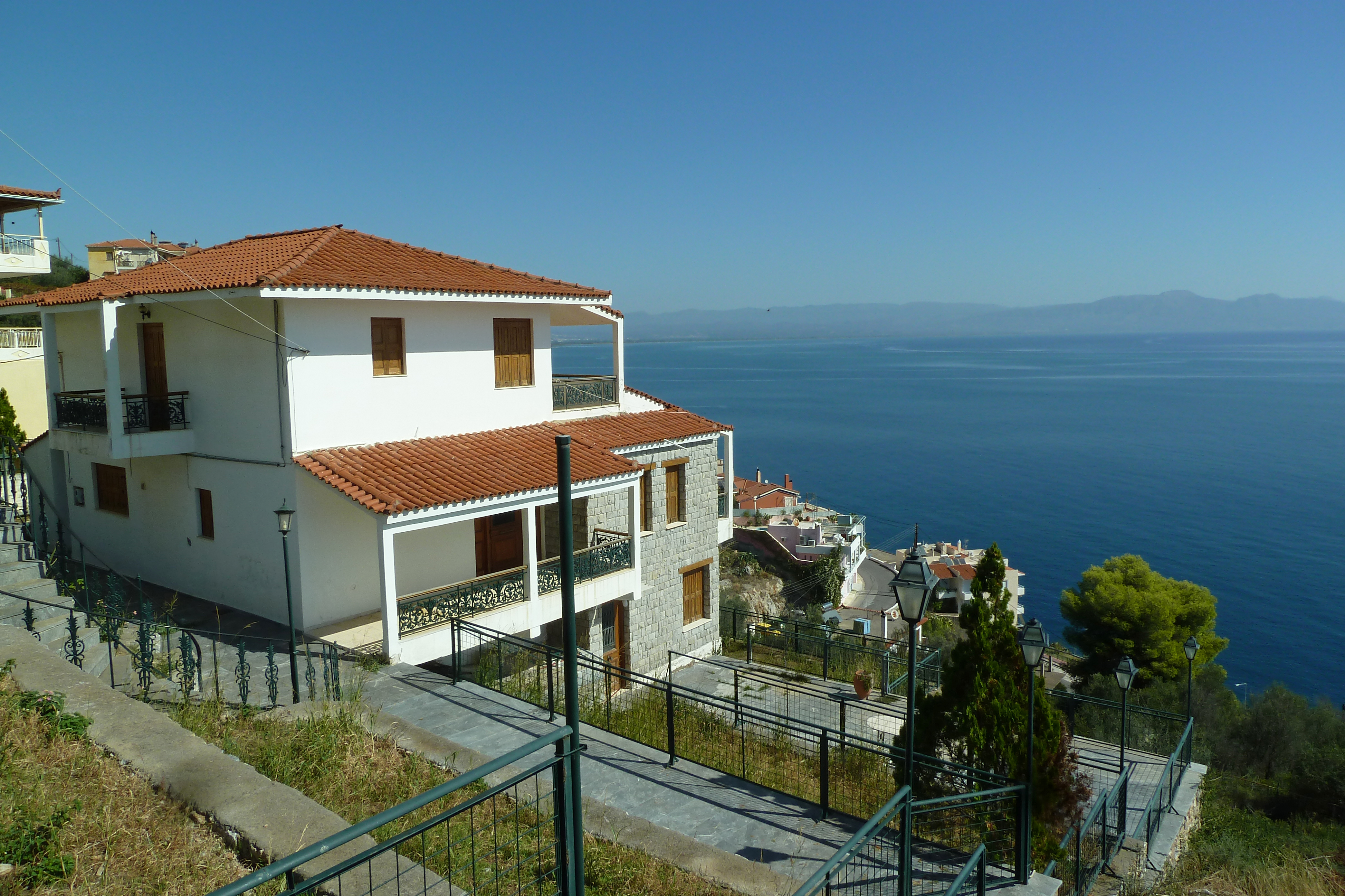 Sea view villa with separate guest house - ViAk570