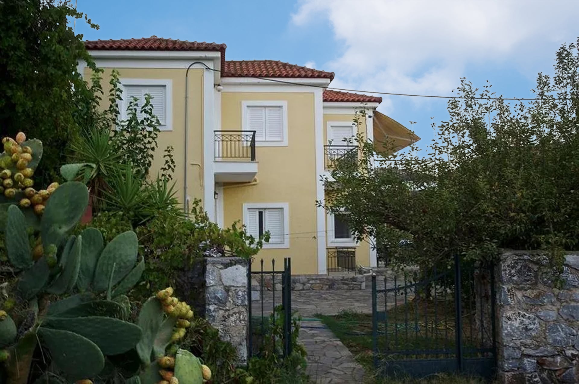 Detached two-family house in the countryside near Skoutari  - HaCHOS798