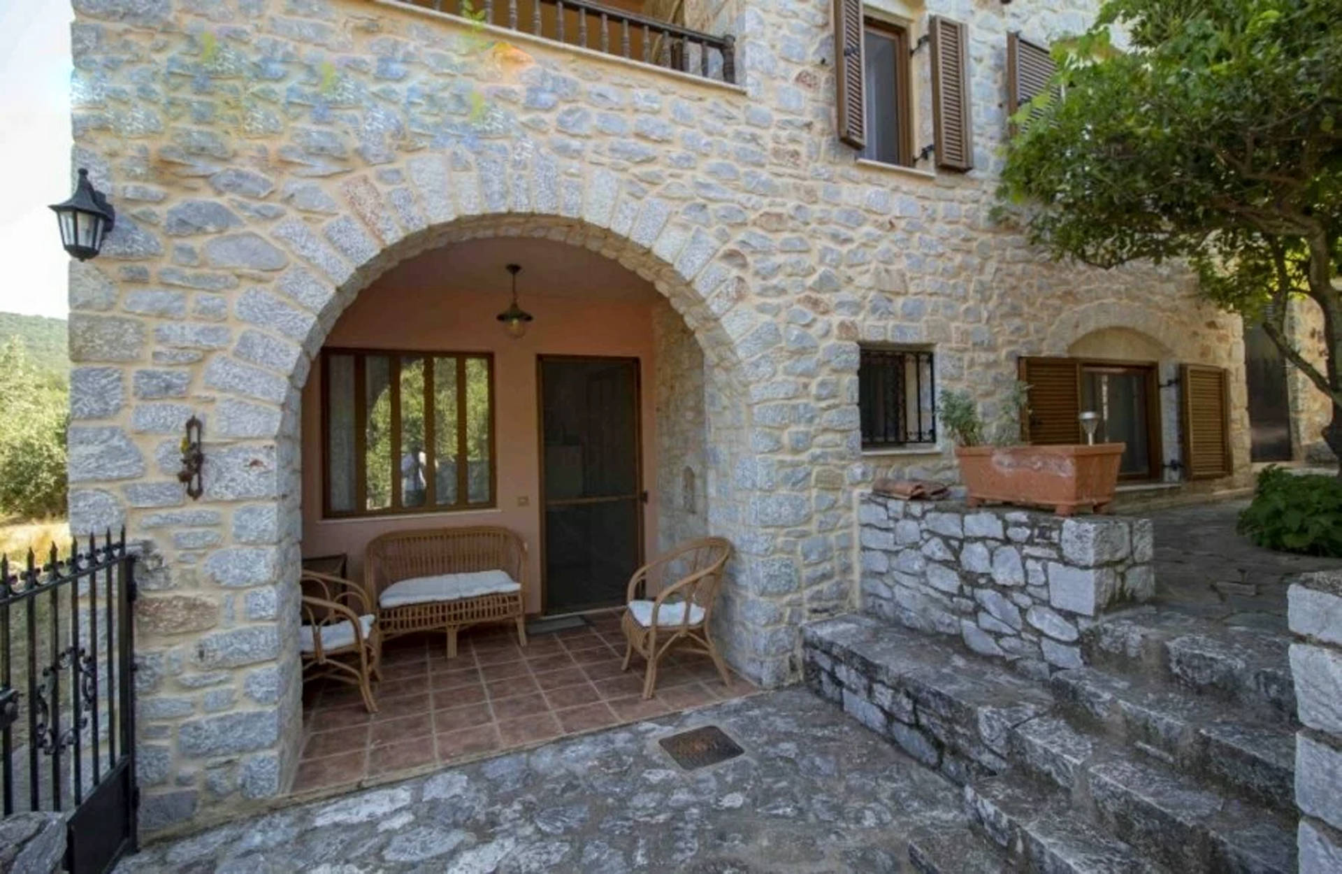 Detached country house of natural stone in Mani - HaKAR758