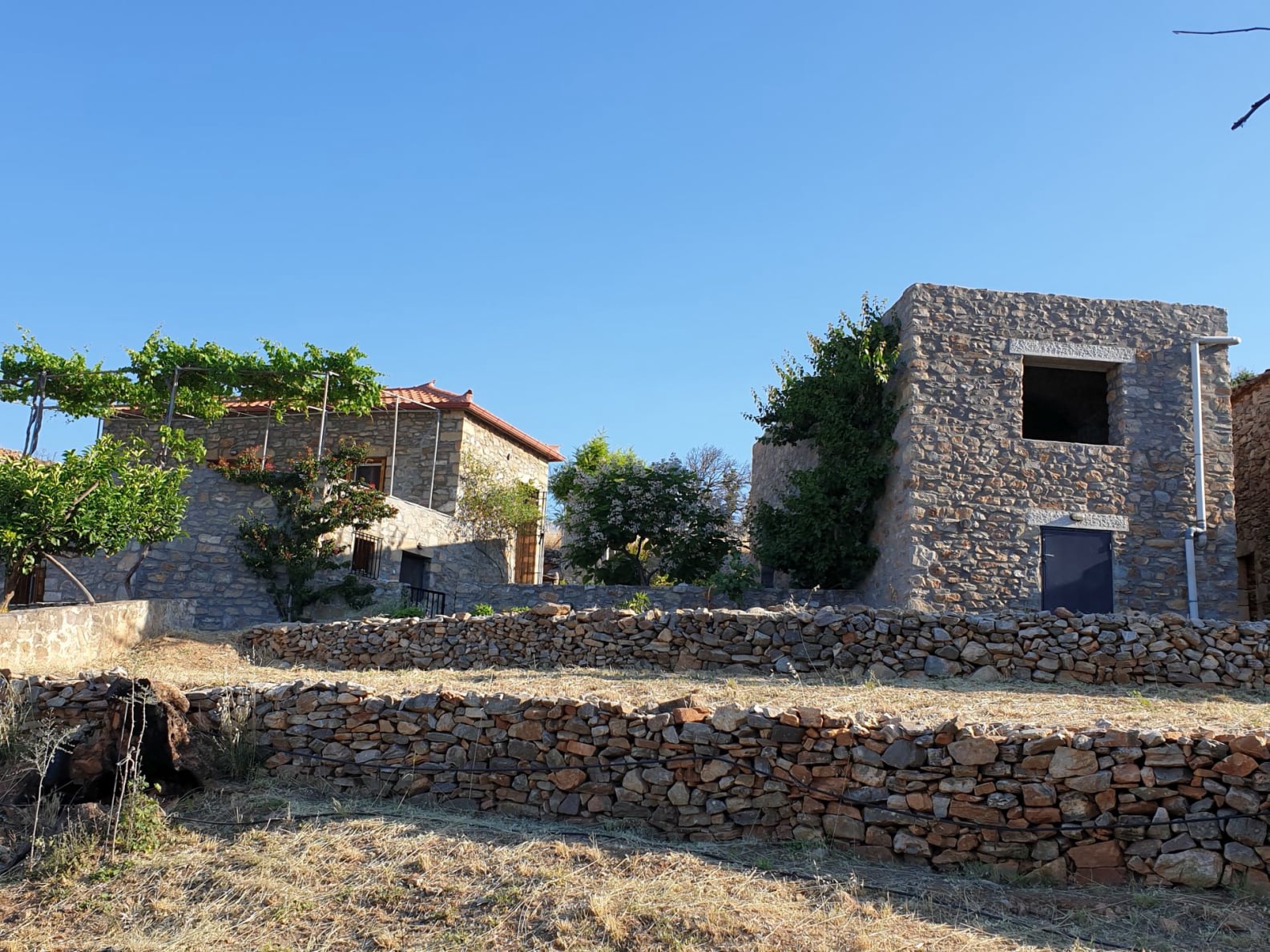 Multi-structure stone estate near Gythio - HaSoMAR753