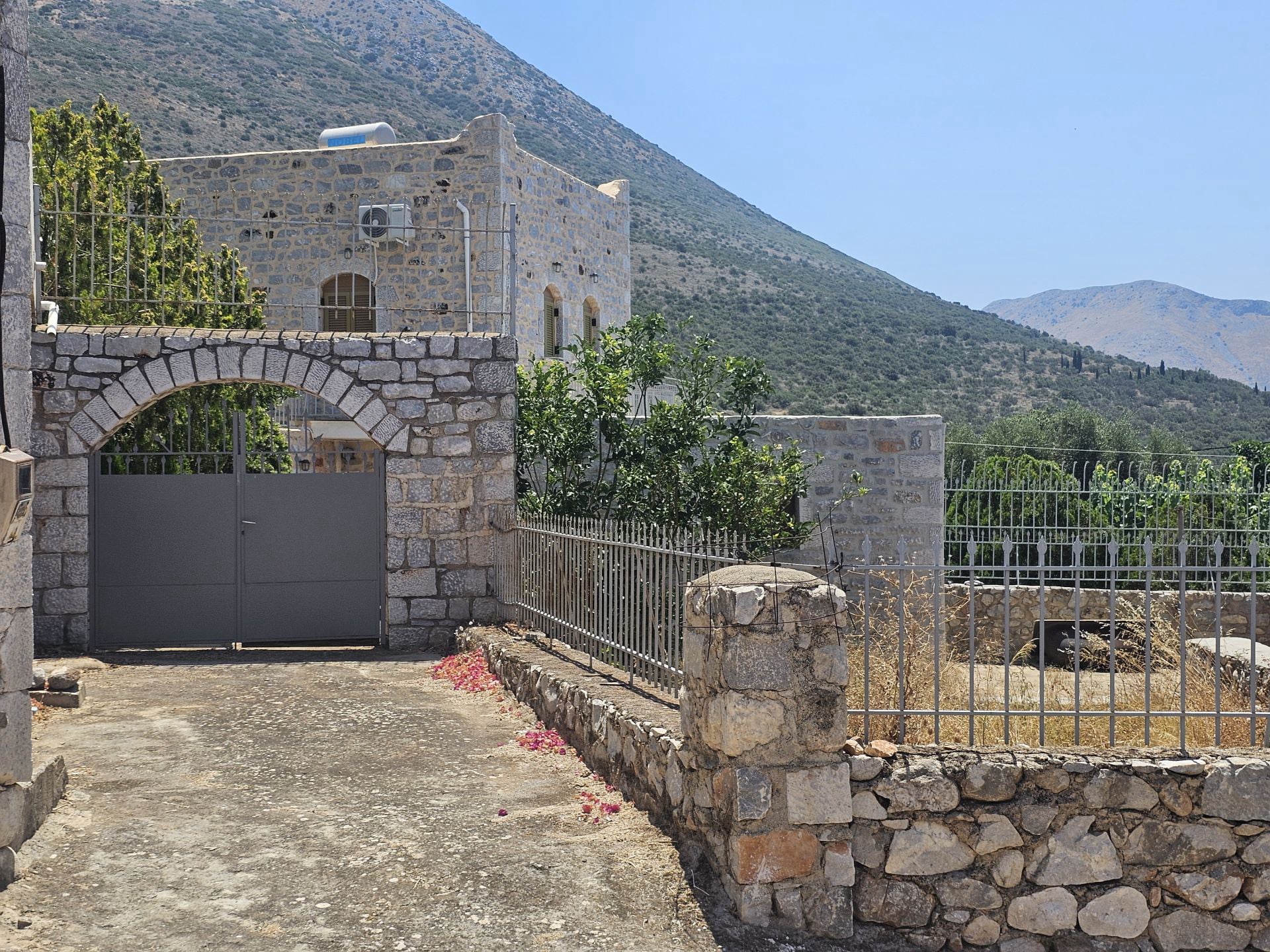 Hillside sea view house of natural stone in the Laconian Mani - HaVAM795