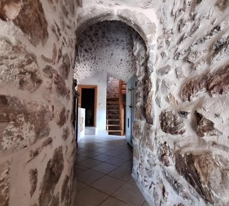 Renovated historical residence with sea views in Mani - SoSKT709