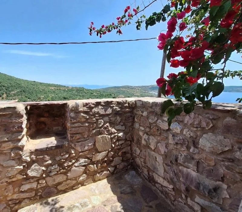 Renovated historical residence with sea views in Mani - SoSKT709