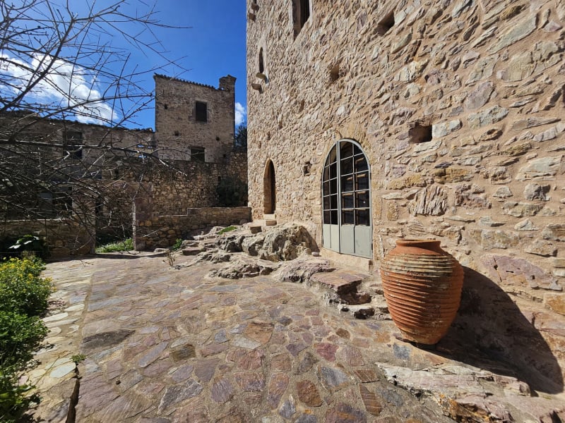 Renovated historical residence with sea views in Mani - SoSKT709