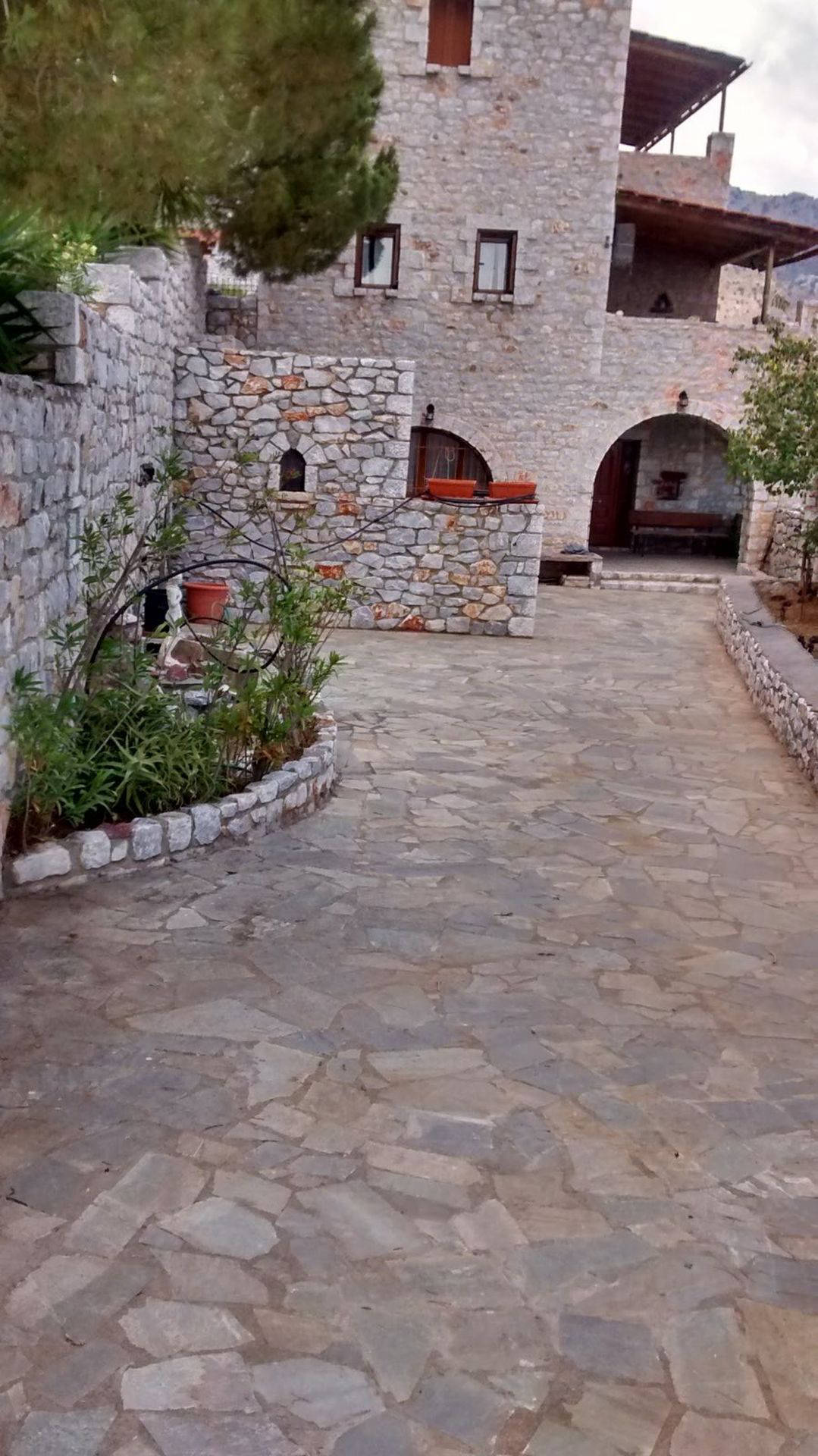 Sea front stone house in Mani - ViKO778